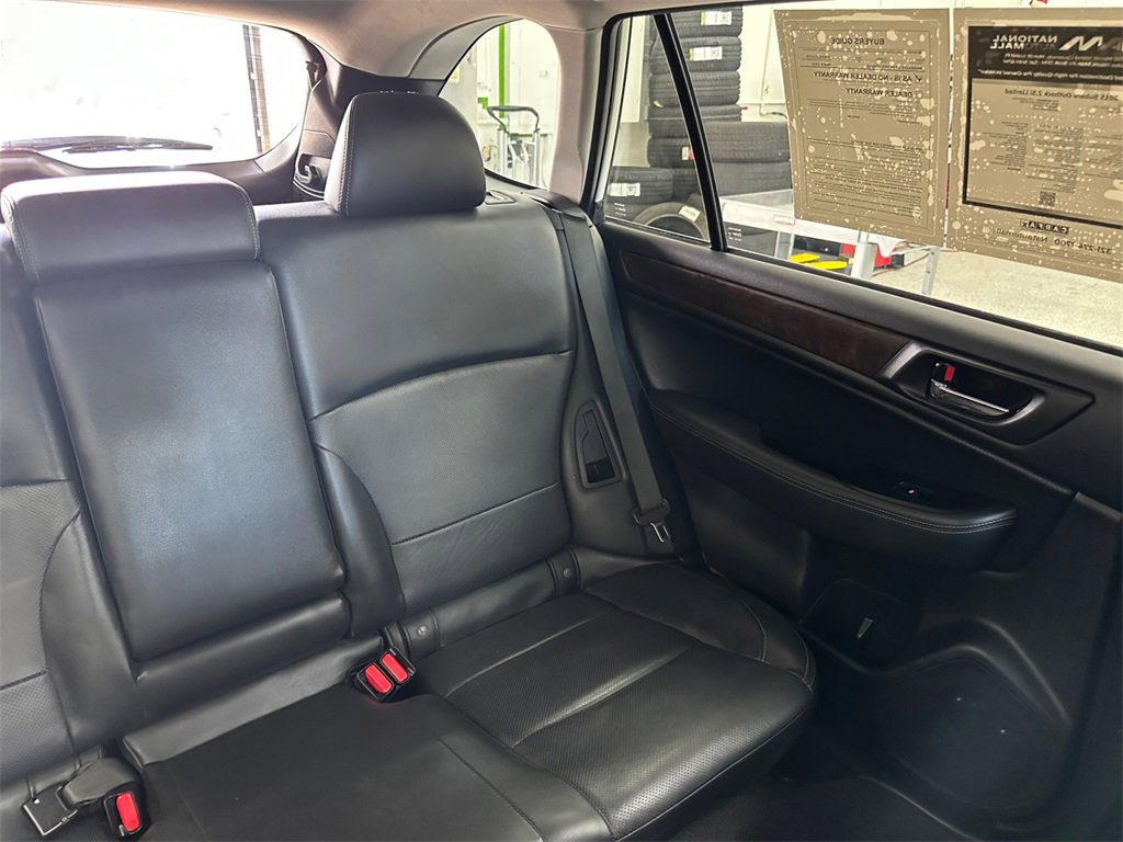 Used 2015 Subaru Outback 2.5i Limited image 27