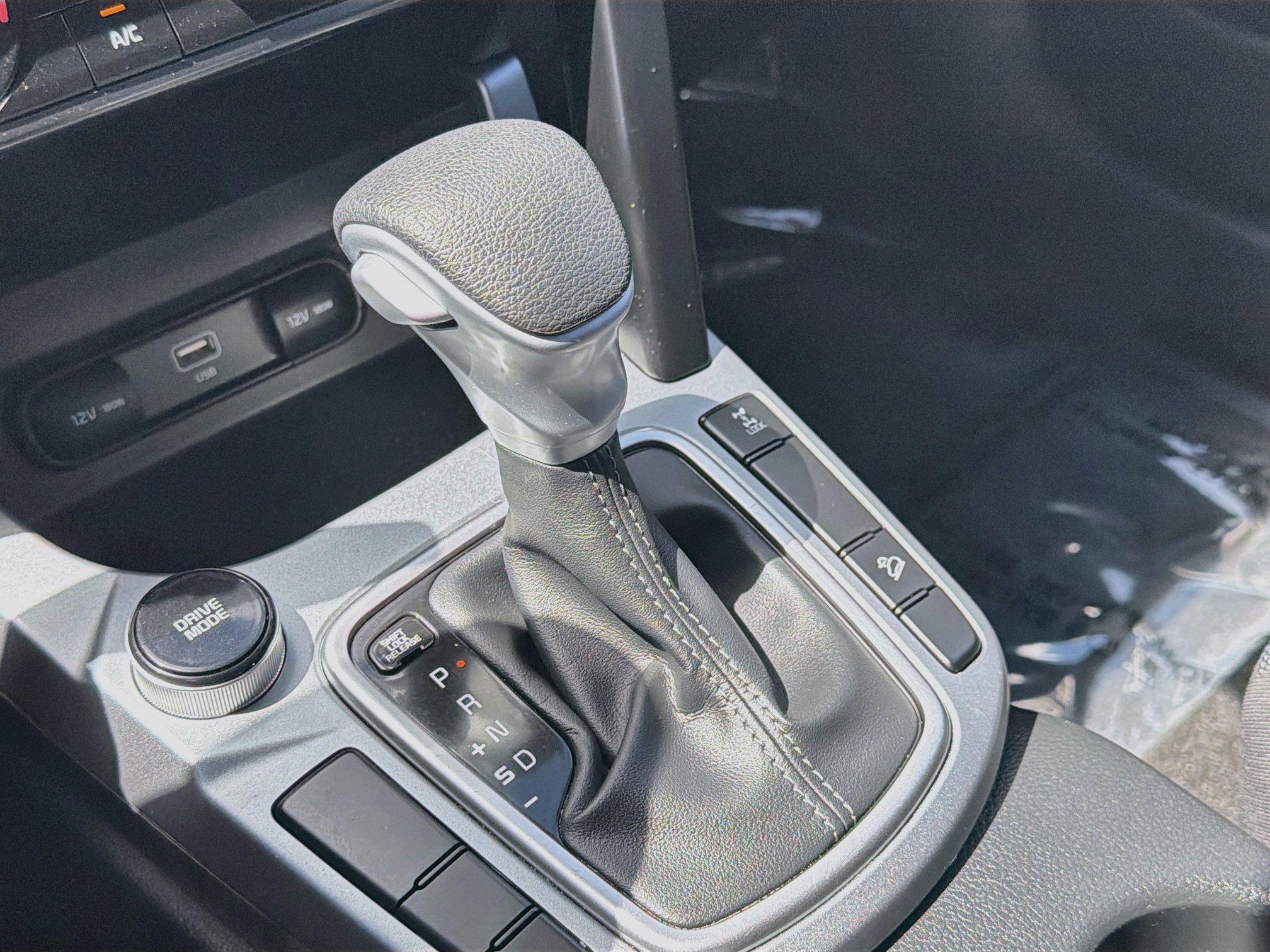 Used 2026 Kia Seltos LX AWD/4WD image 23