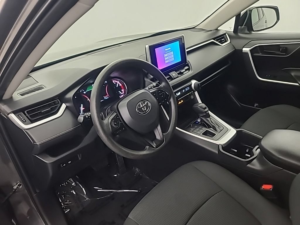 Used 2023 Toyota RAV4 LE AWD/4WD image 25