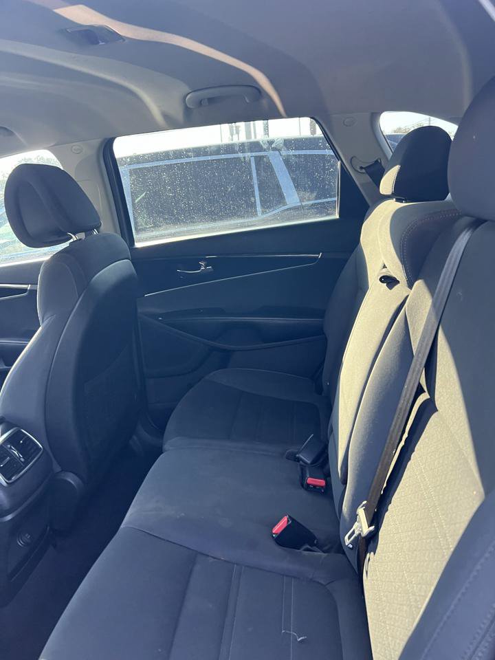 Used 2016 Kia Sorento L FWD image 6