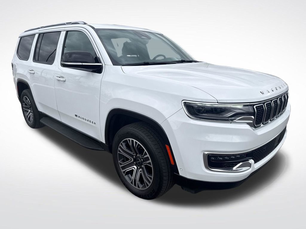 Used 2025 Jeep Wagoneer 4WD image 9