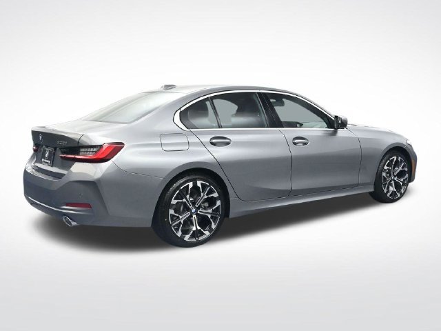New 2026 BMW 330i xDrive Sedan w/ Premium Package AWD/4WD image 4