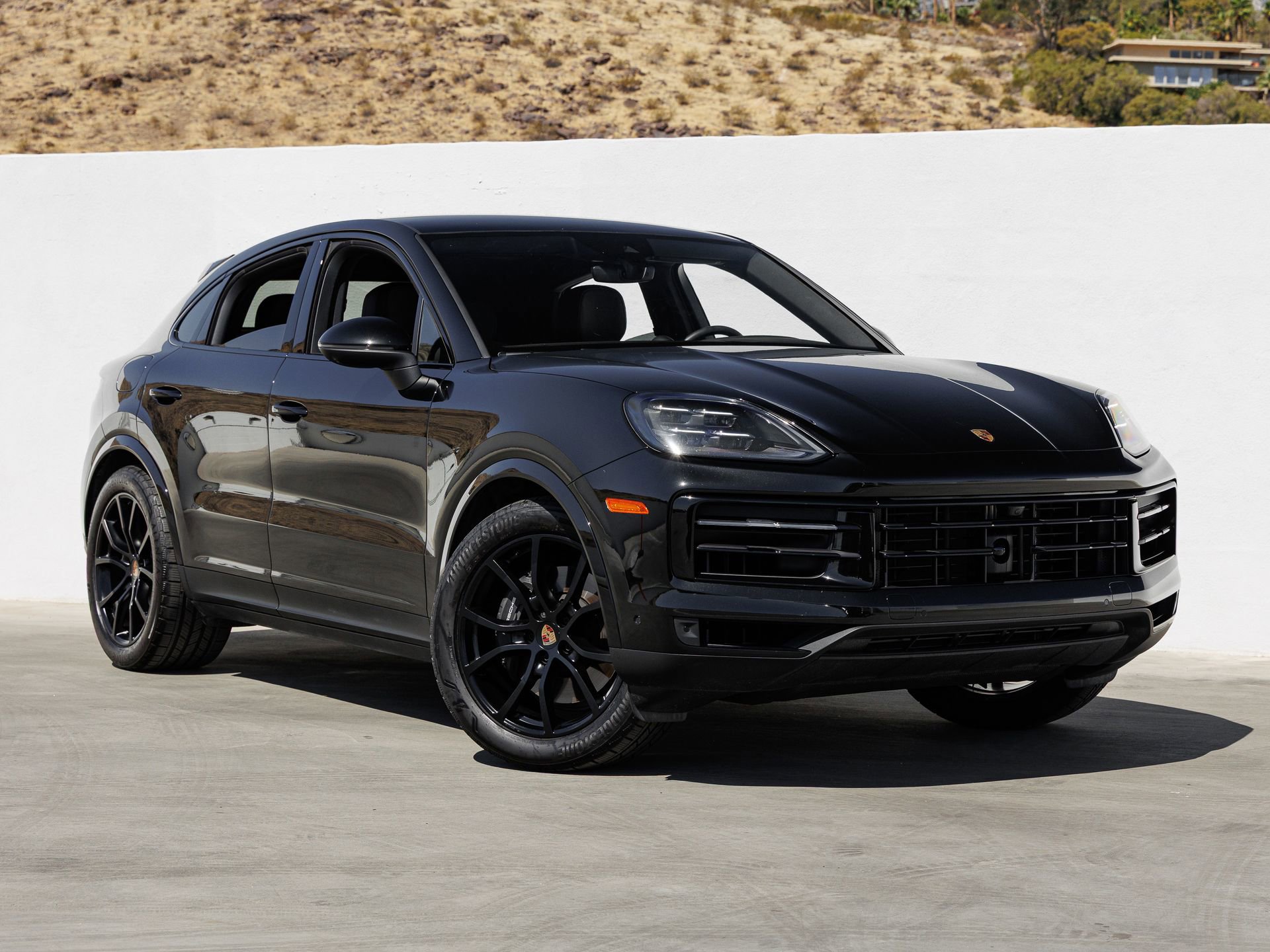 Certified 2025 Porsche Cayenne Coupe AWD/4WD image 9