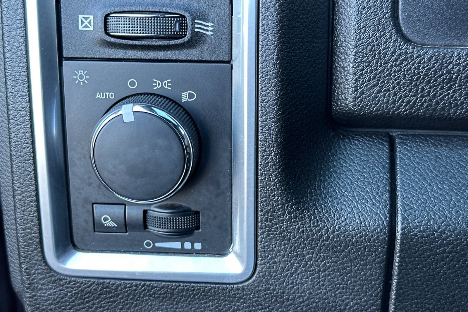 Used 2022 RAM 1500 Classic Warlock image 34