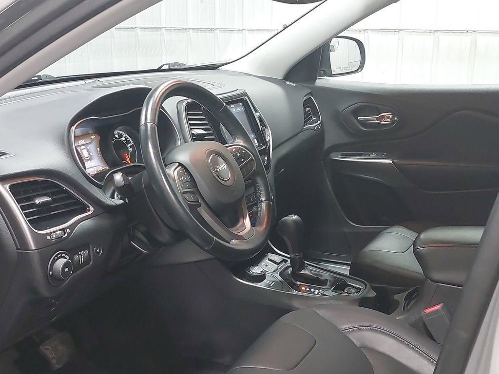 Used 2020 Jeep Cherokee Limited image 15