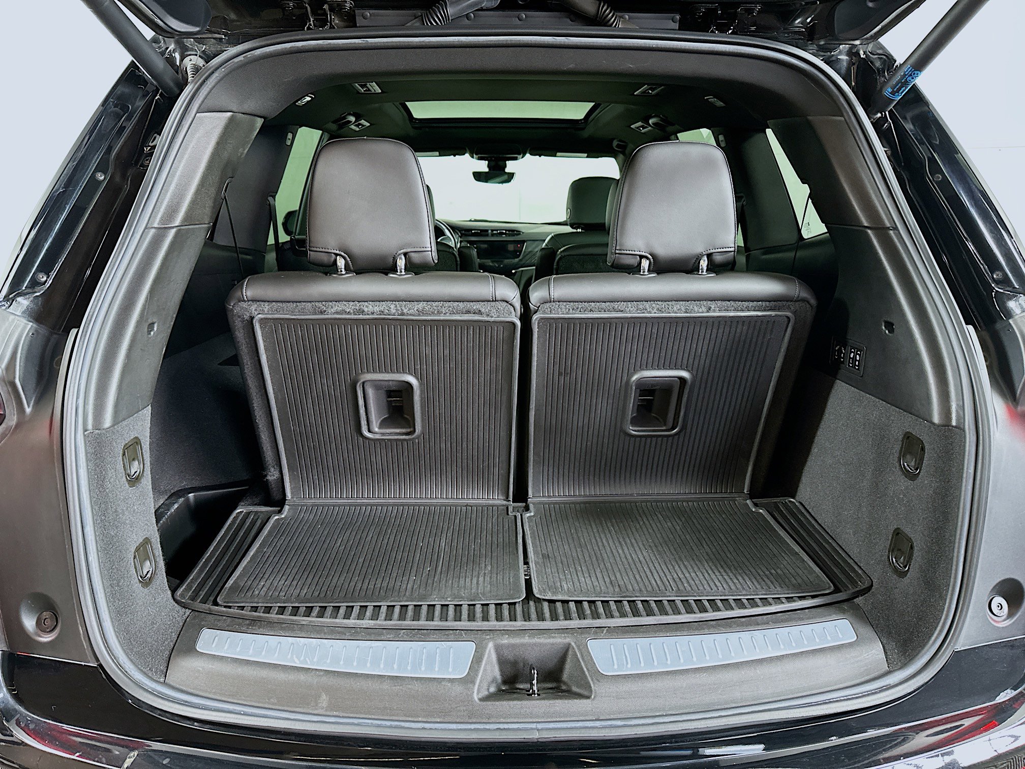 Used 2022 Cadillac XT6 Premium Luxury w/ Technology Package image 27