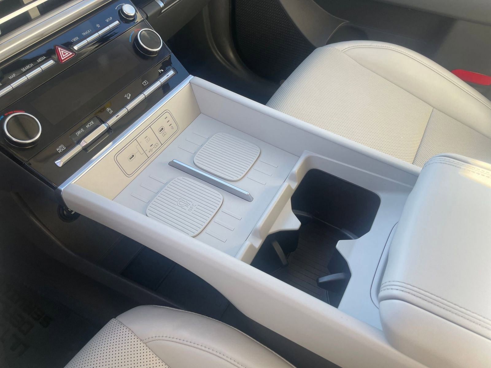 Used 2025 Hyundai Santa Fe SEL image 41