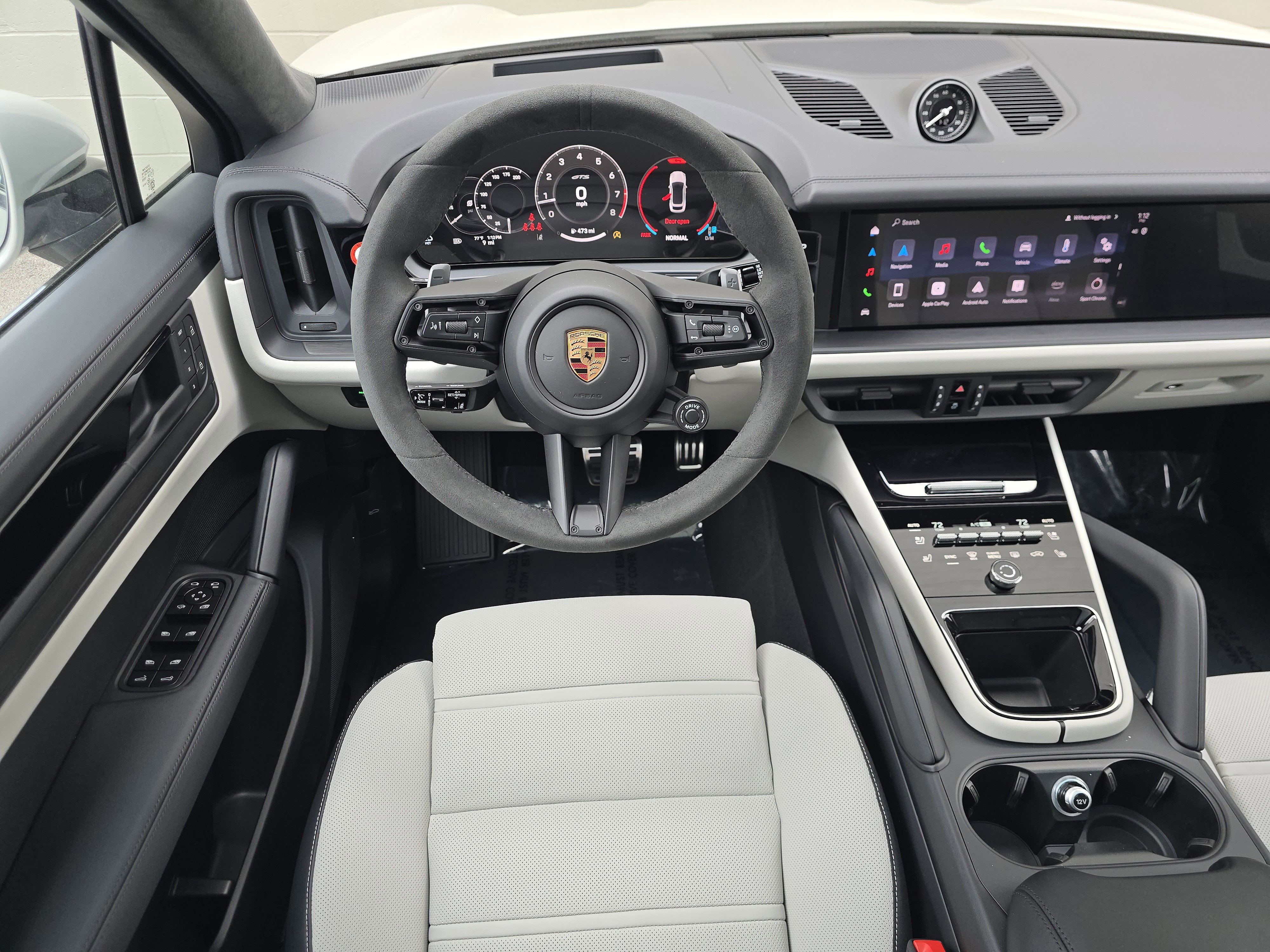 New 2026 Porsche Cayenne GTS image 17