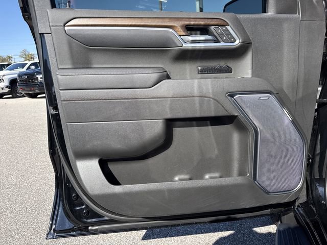 Used 2025 Chevrolet Silverado 1500 High Country w/ Technology Package image 35