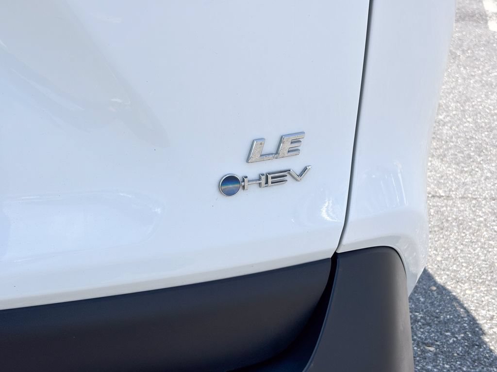 Used 2025 Toyota RAV4 LE AWD/4WD image 14