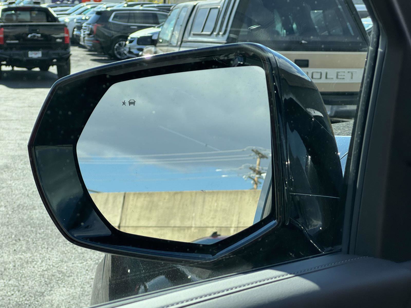 Certified 2025 Chevrolet Suburban Z71 image 25