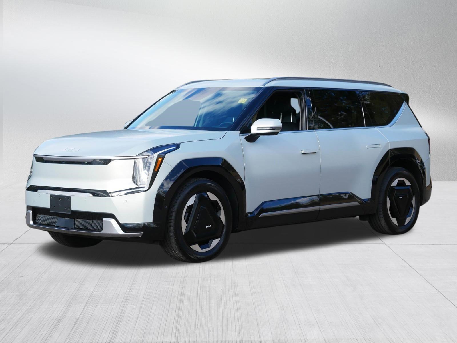 Certified 2024 Kia EV9 Land AWD/4WD image 3