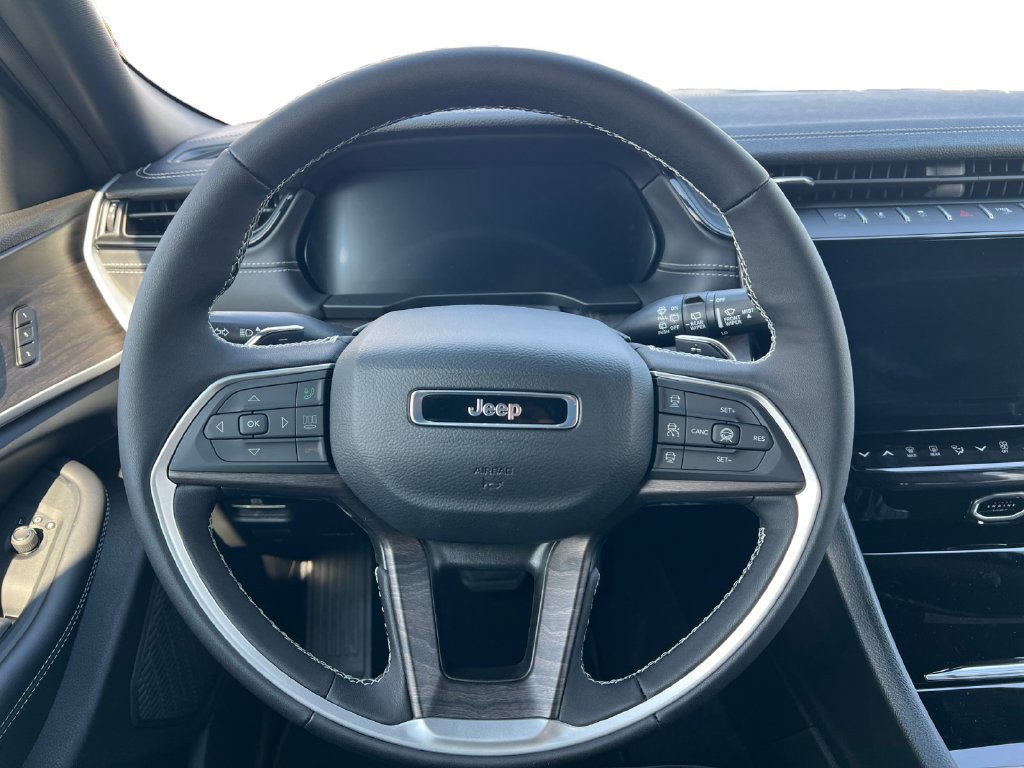 New 2027 Jeep Grand Cherokee L Limited AWD/4WD image 21