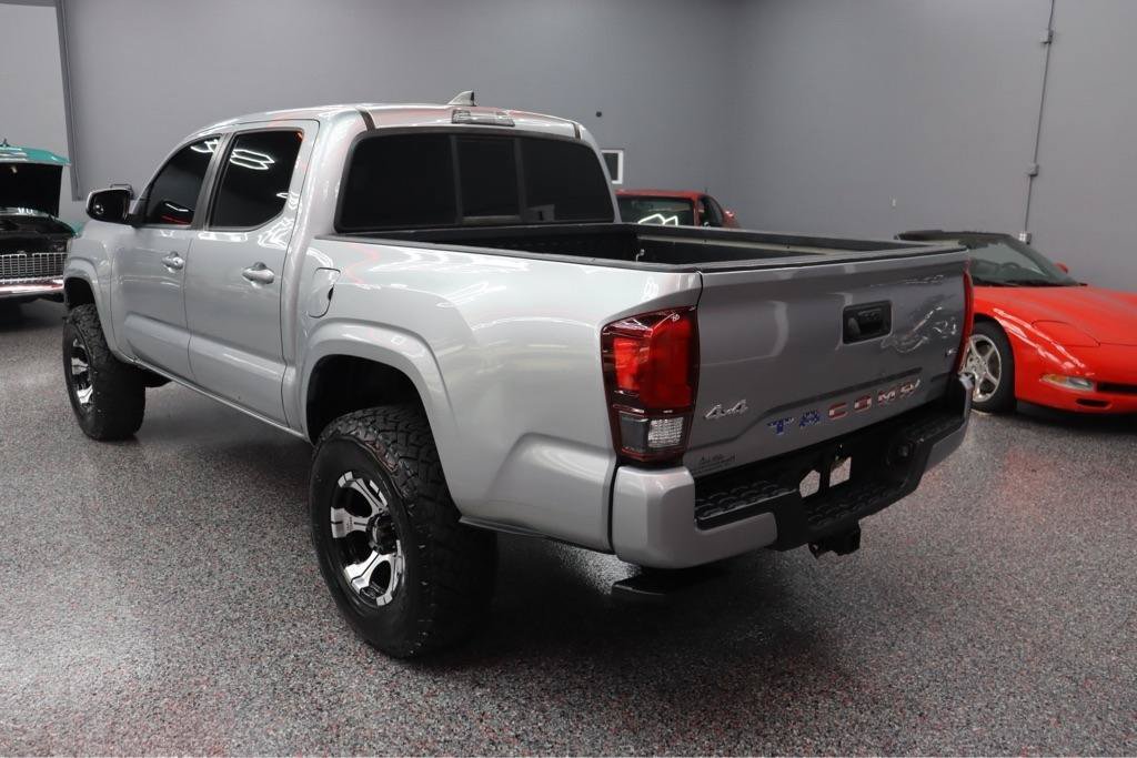 Used 2019 Toyota Tacoma SR w/ SR Convenience Package AWD/4WD image 3