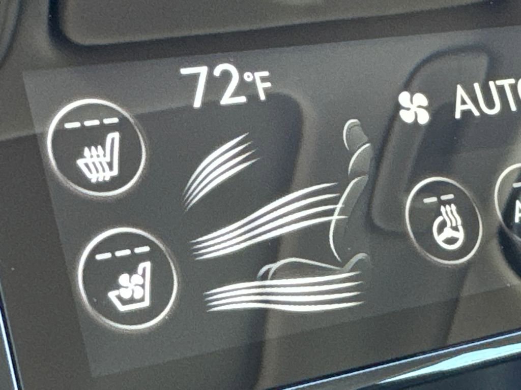 Used 2026 Genesis G70 2.5T Prestige image 30