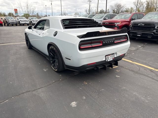 Used 2016 Dodge Challenger SRT Hellcat RWD image 7