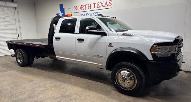 Used 2022 RAM 5500 Tradesman w/ Safety Group AWD/4WD image 3