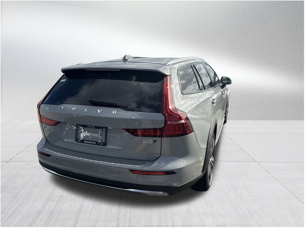 New 2026 Volvo V60 B5 Cross Country Plus w/ Protection Package Premier image 4