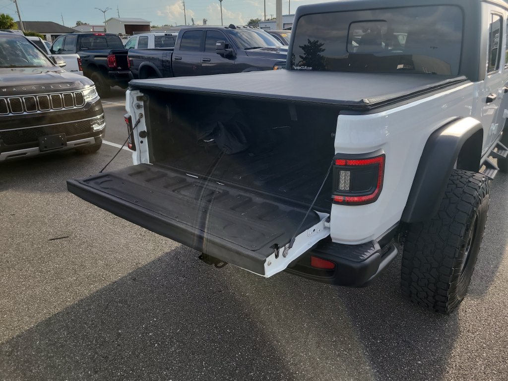 Used 2020 Jeep Gladiator Rubicon w/ Trailer Tow Package AWD/4WD image 8