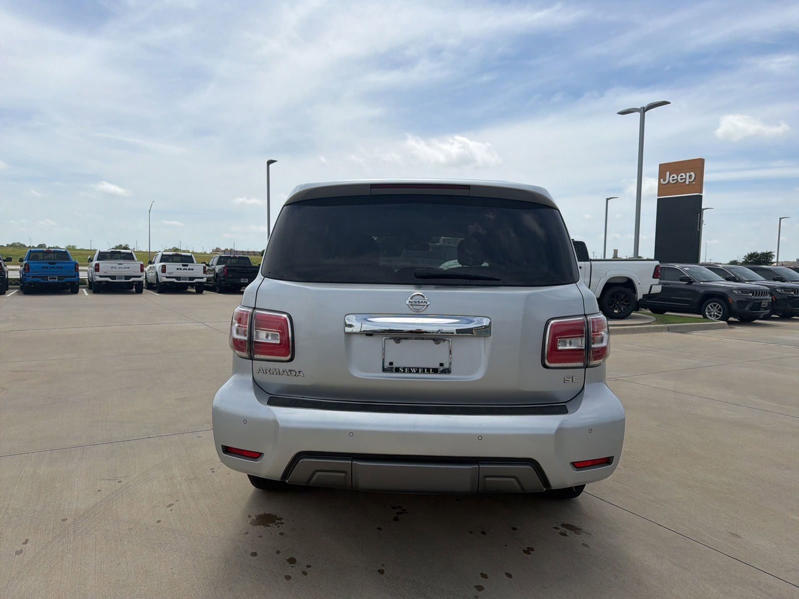 Used 2020 Nissan Armada SL w/ Premium Package RWD image 4