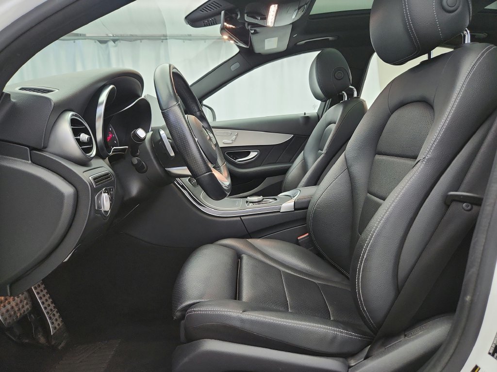 Used 2020 Mercedes-Benz C 300 4MATIC Sedan image 11