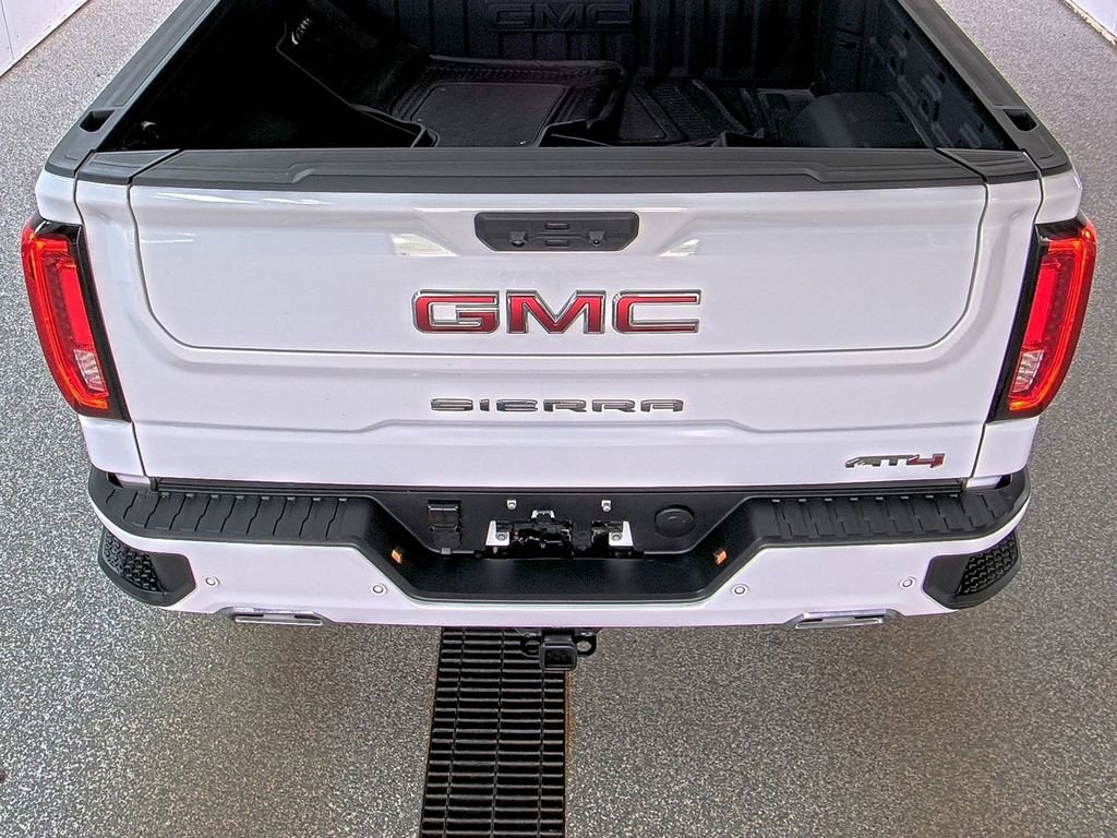 Used 2025 GMC Sierra 1500 AT4 AWD/4WD image 15