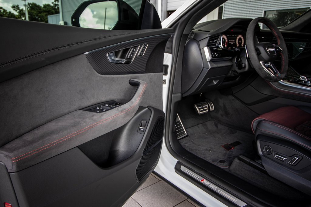 Used 2025 Audi RS Q8 performance image 24