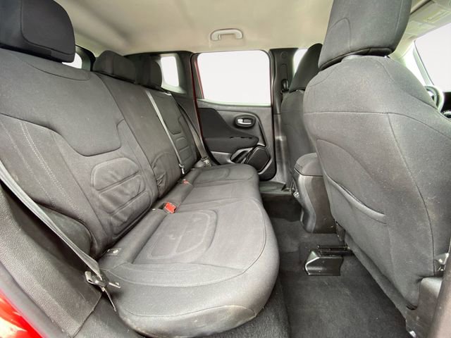 Used 2020 Jeep Renegade Latitude FWD image 14