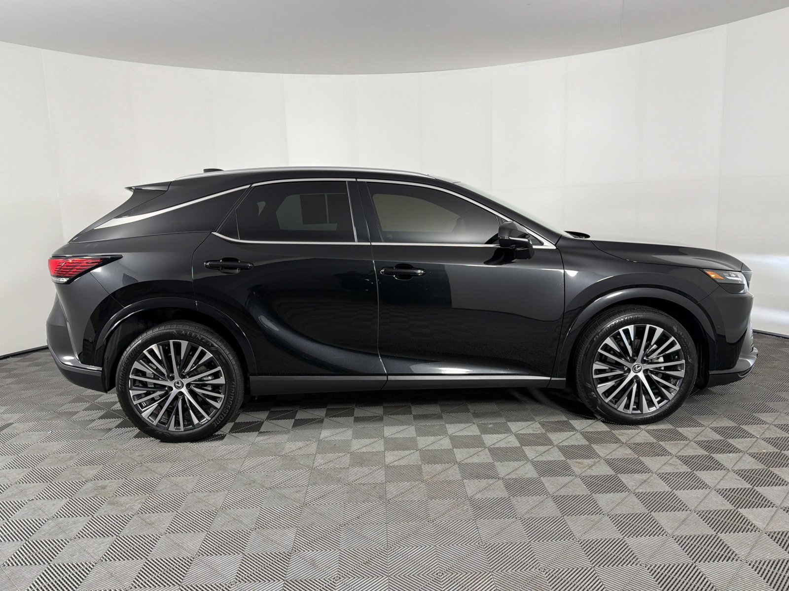 Certified 2024 Lexus RX 350 Premium Plus w/ Convenience Package AWD/4WD image 30