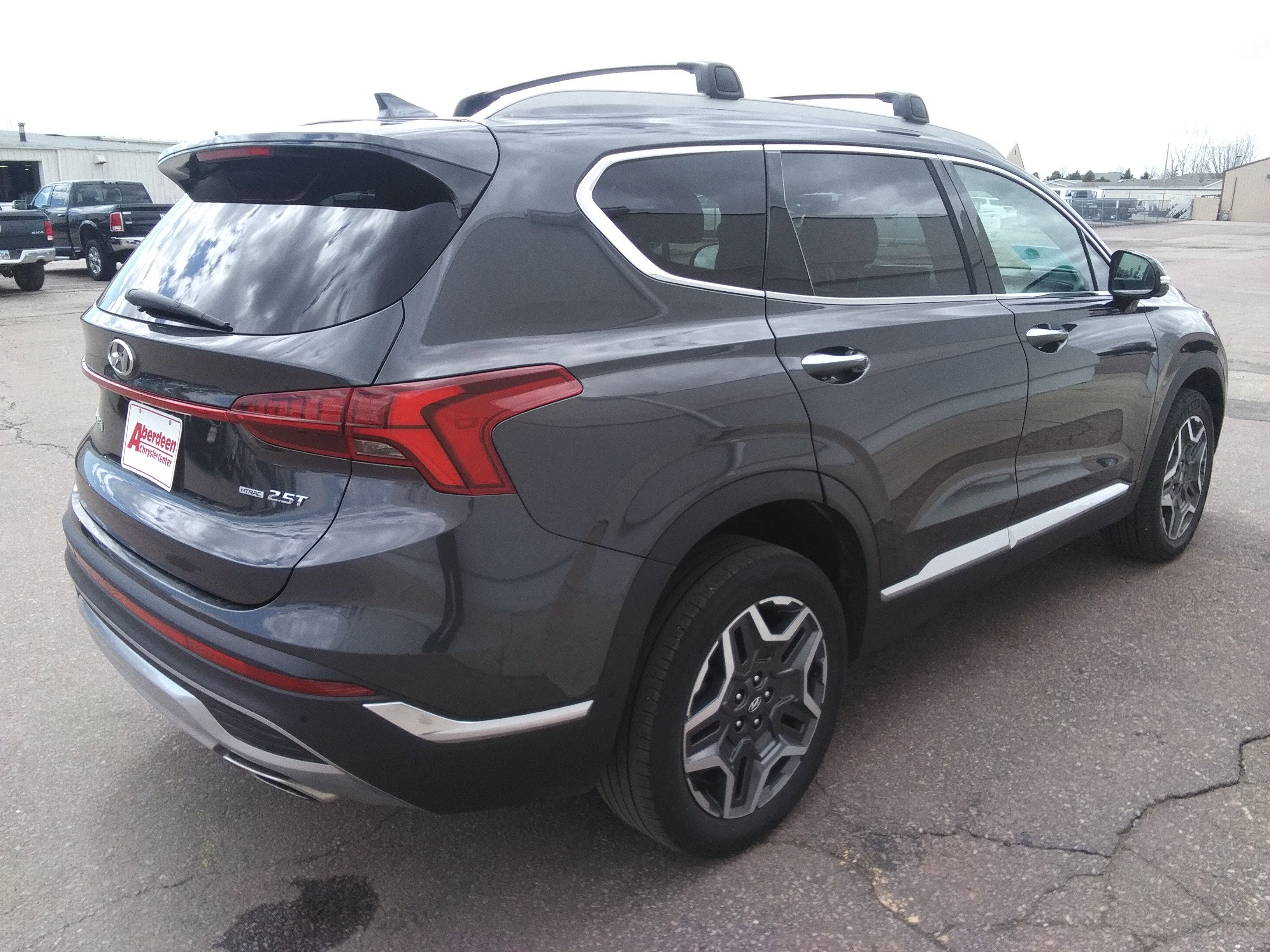 Used 2022 Hyundai Santa Fe Limited AWD/4WD image 5