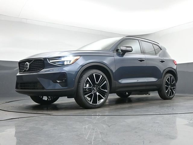 New 2026 Volvo XC40 B5 Ultra w/ Protection Package Premier image 39