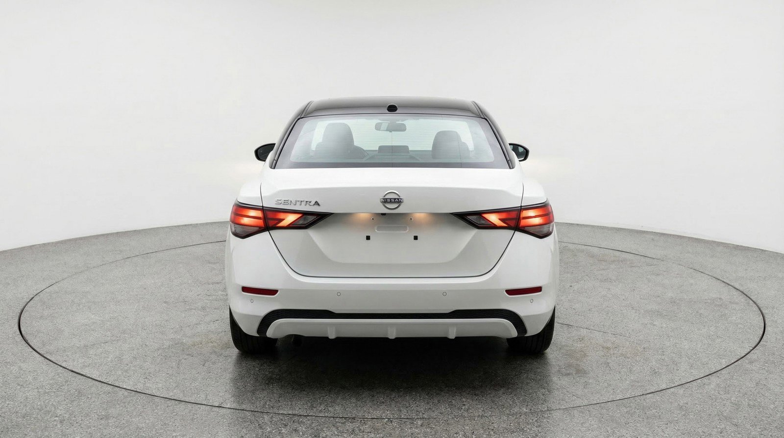 Used 2025 Nissan Sentra SV image 7