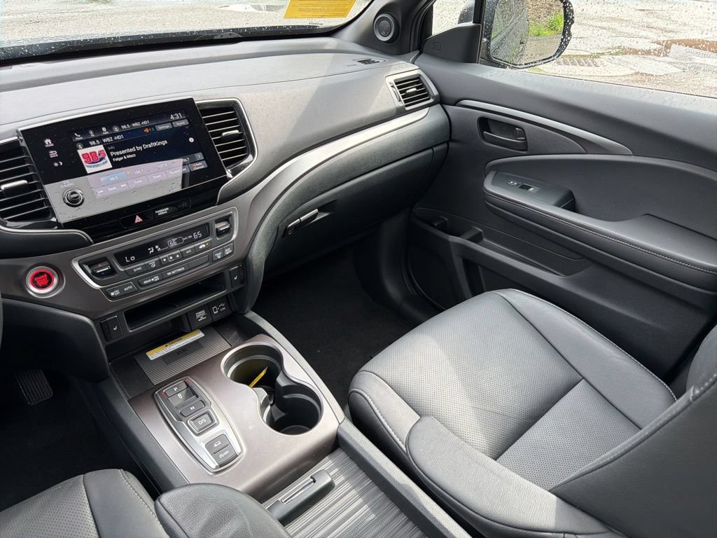 Used 2023 Honda Passport EX-L image 27