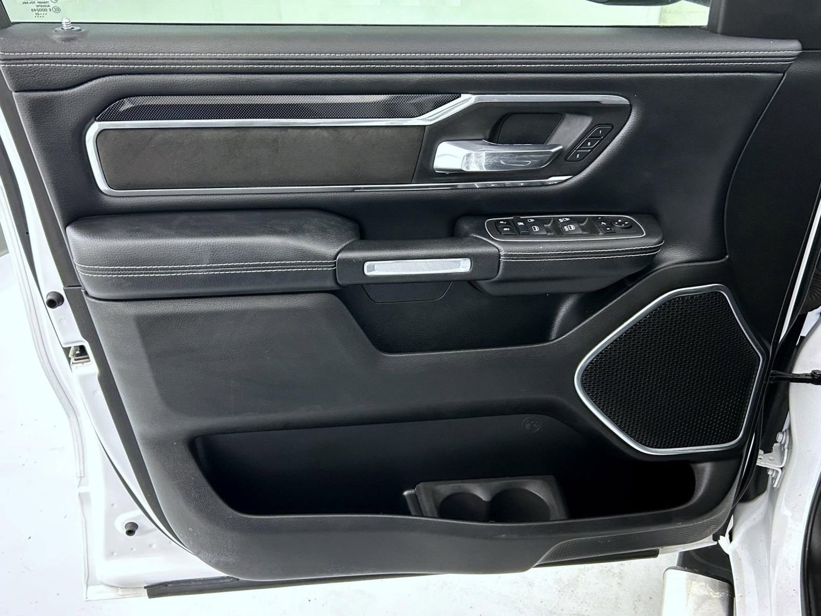 Certified 2022 RAM 1500 Laramie w/ Sport Appearance Package image 9