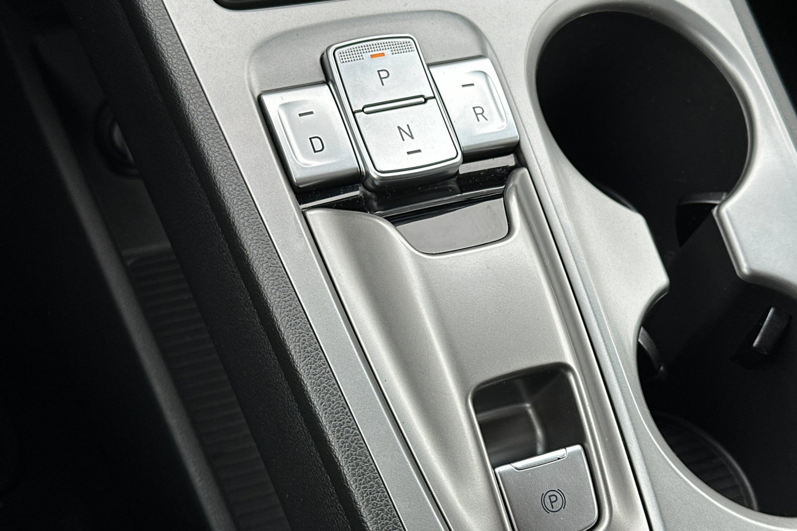 Used 2023 Hyundai Kona SE image 22