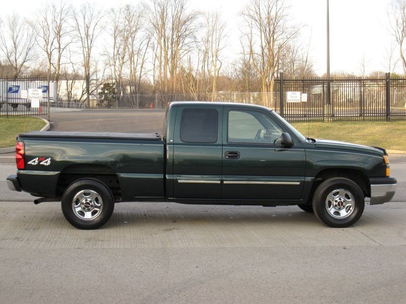 Used 2003 Chevrolet Silverado 1500 LS AWD/4WD image 9