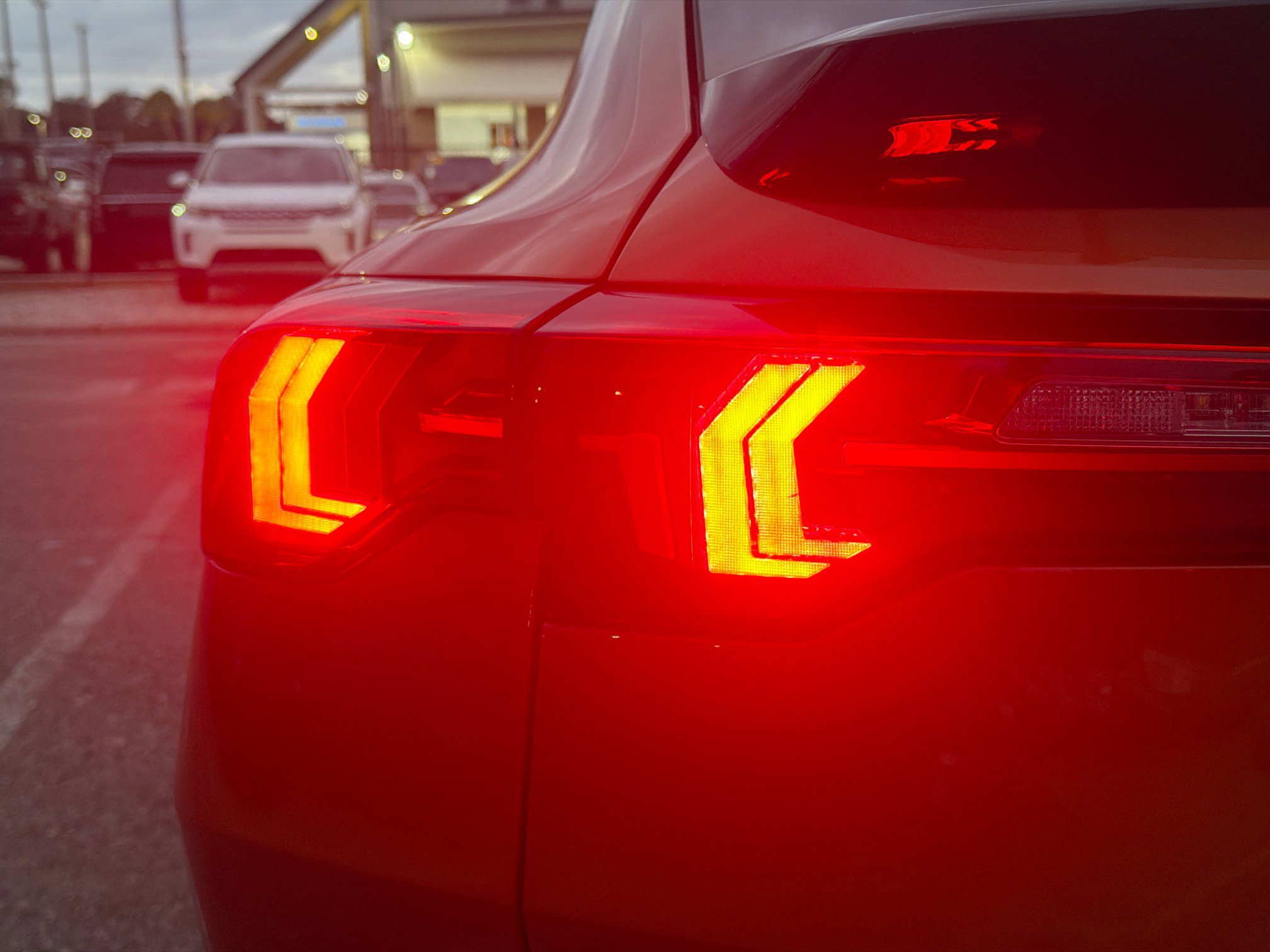 Used 2025 BMW X2 xDrive28i image 10