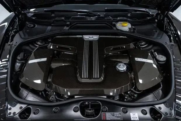 Used 2015 Bentley Continental GT3-R image 19