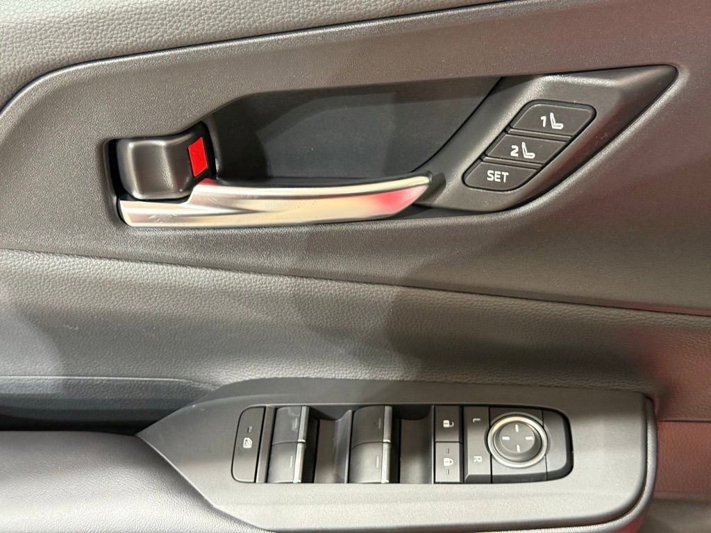 New 2026 Toyota Prius Plug-In Hybrid FWD image 16