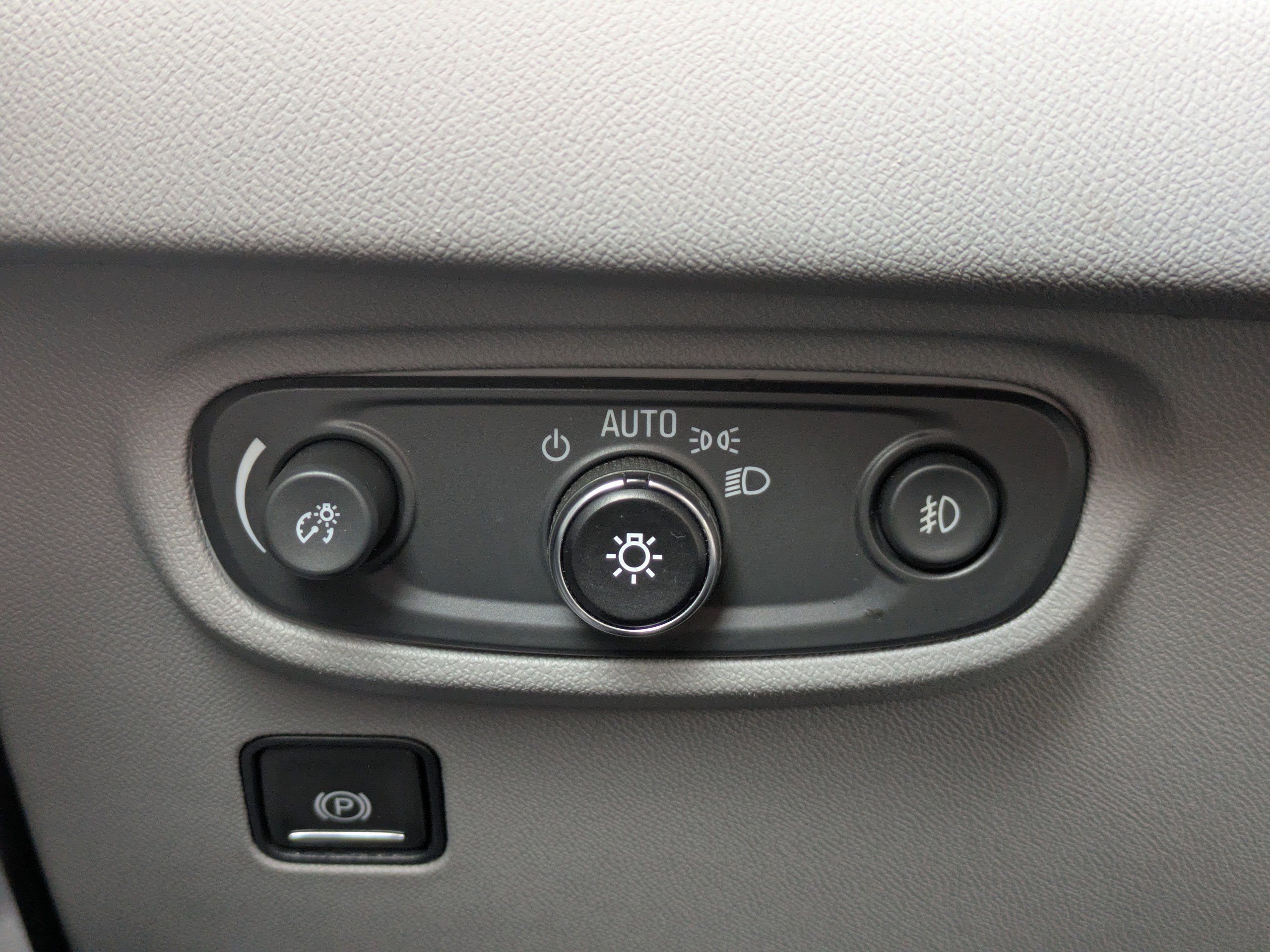 Used 2023 GMC Terrain SLT image 27