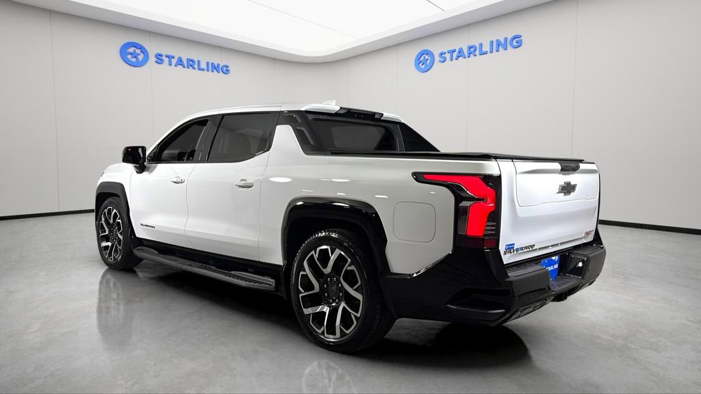 Used 2024 Chevrolet Silverado EV RST image 9