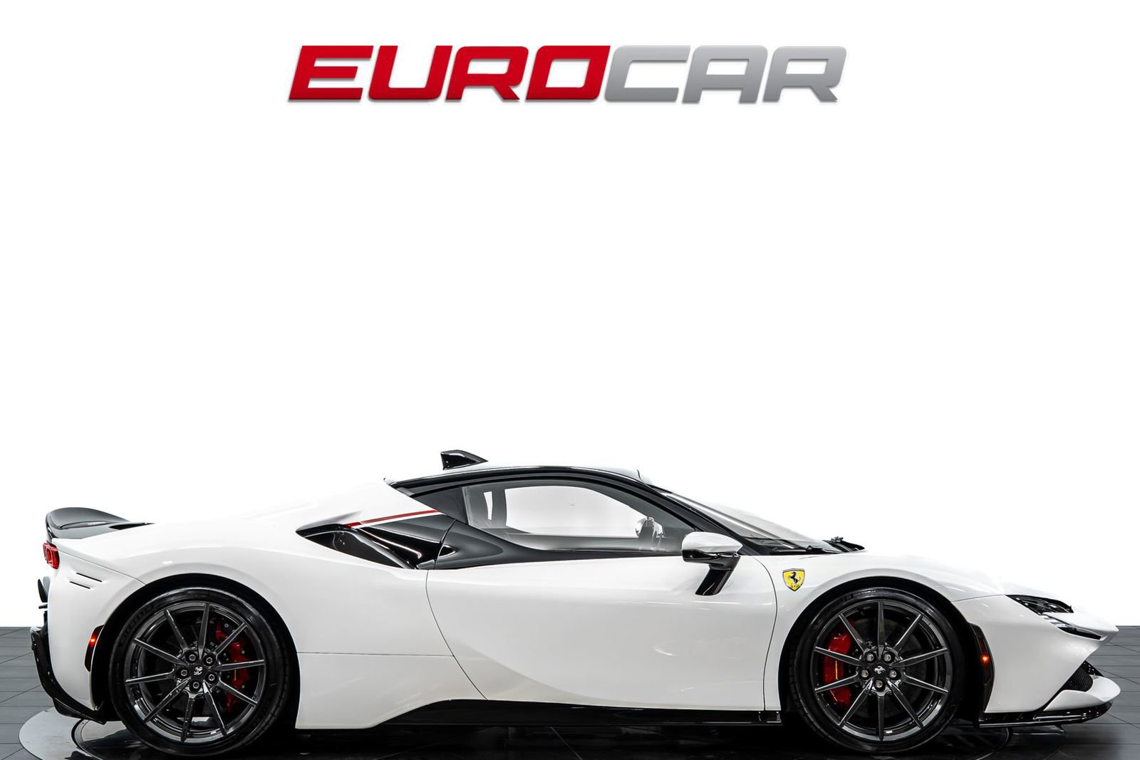 Used 2021 Ferrari SF90 Stradale AWD/4WD image 6