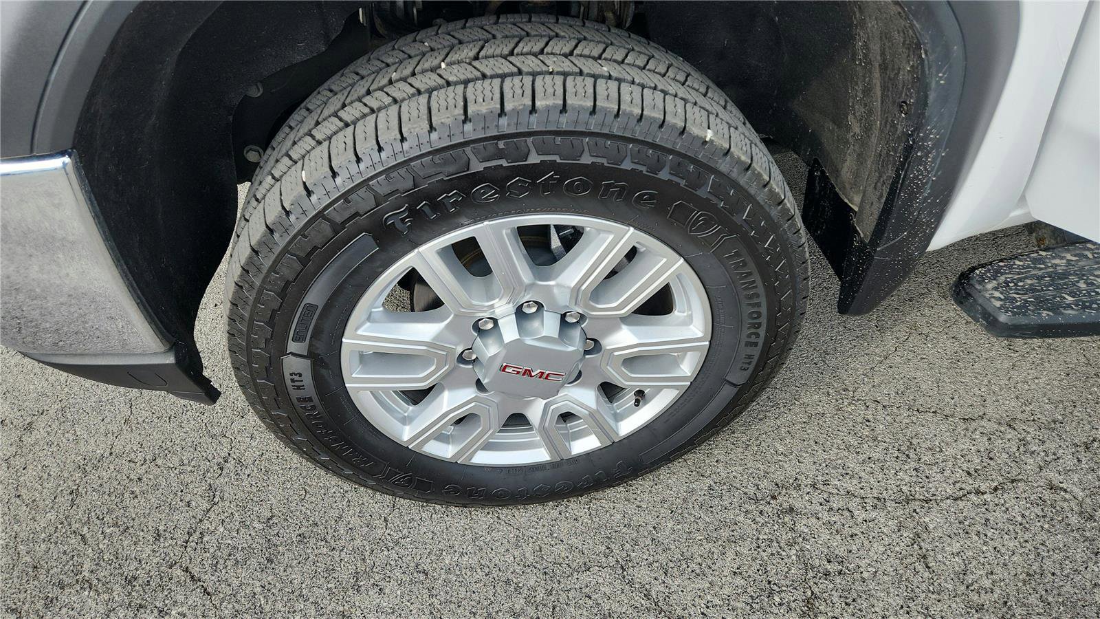 Used 2023 GMC Sierra 2500 SLE w/ SLE Convenience Package image 9