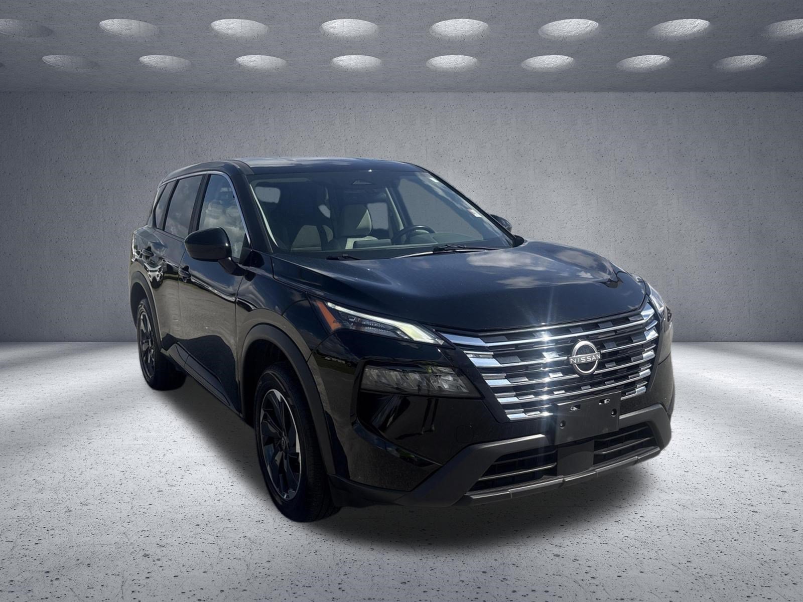 Used 2025 Nissan Rogue SV AWD/4WD image 7