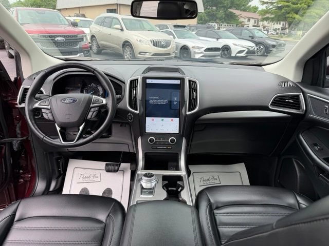 Used 2023 Ford Edge SEL w/ Convenience Package AWD/4WD image 2