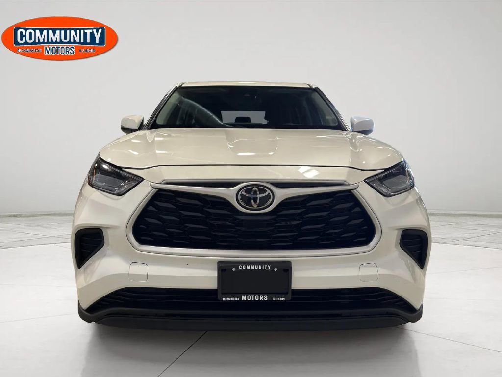 Used 2021 Toyota Highlander L AWD/4WD image 12