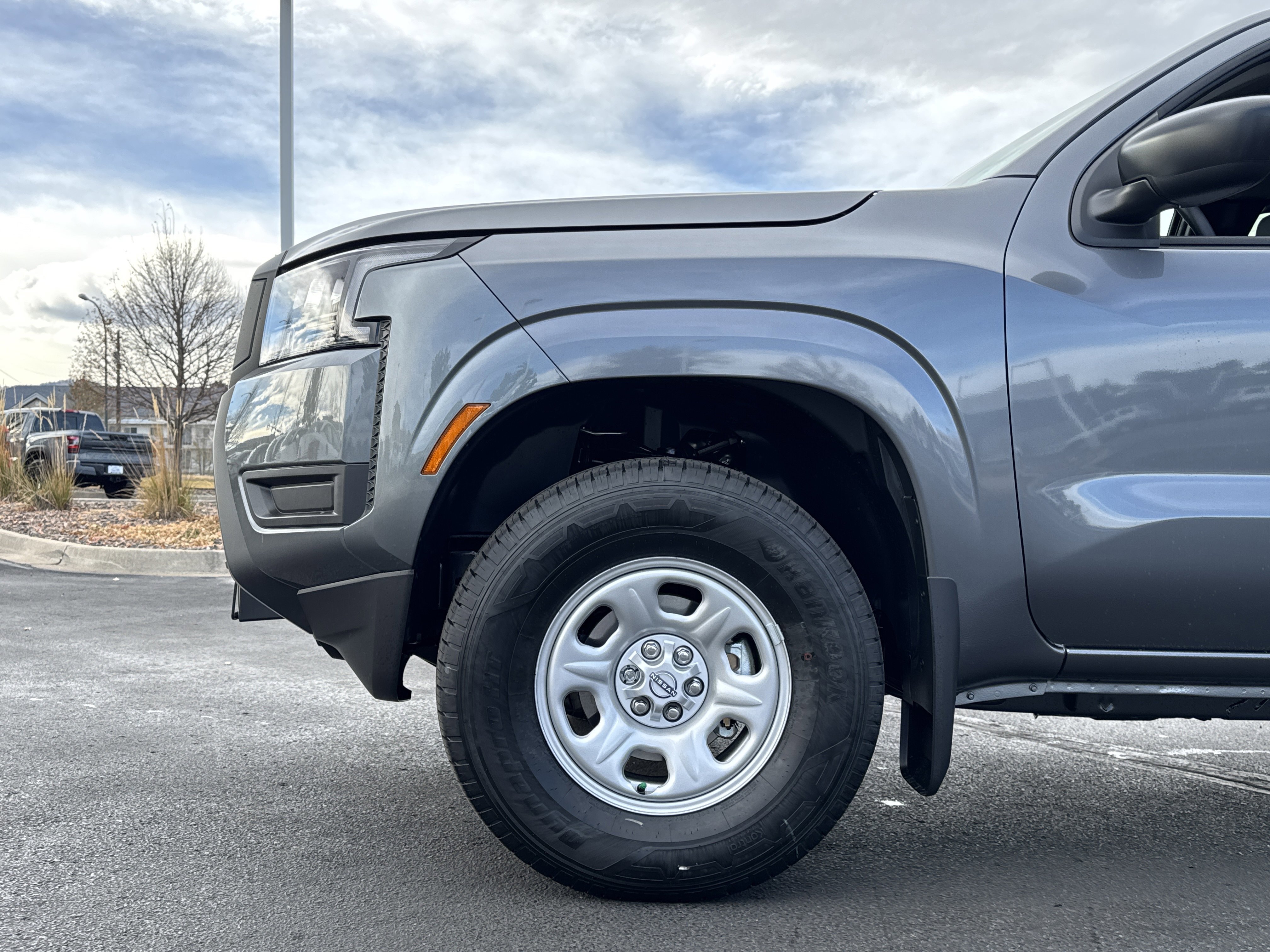 New 2026 Nissan Frontier S image 8