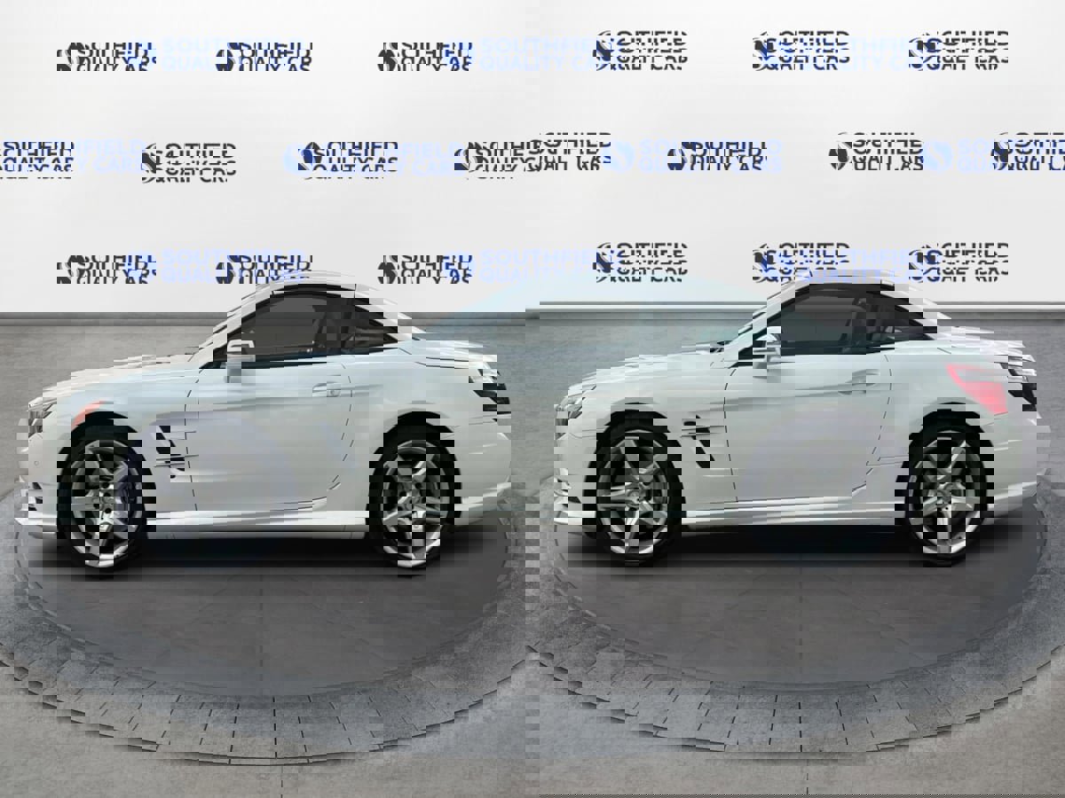 Used 2013 Mercedes-Benz SL 550 image 3