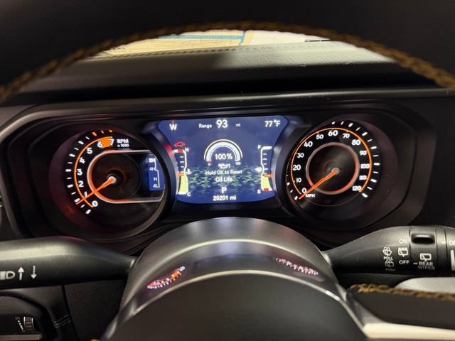 Used 2024 Jeep Wrangler Unlimited Sahara w/ Technology Group AWD/4WD image 34