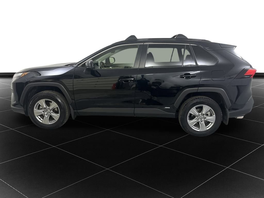 Used 2025 Toyota RAV4 LE image 2